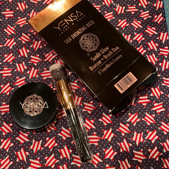 YENSA SILK BRONZING BASE & BRUSH